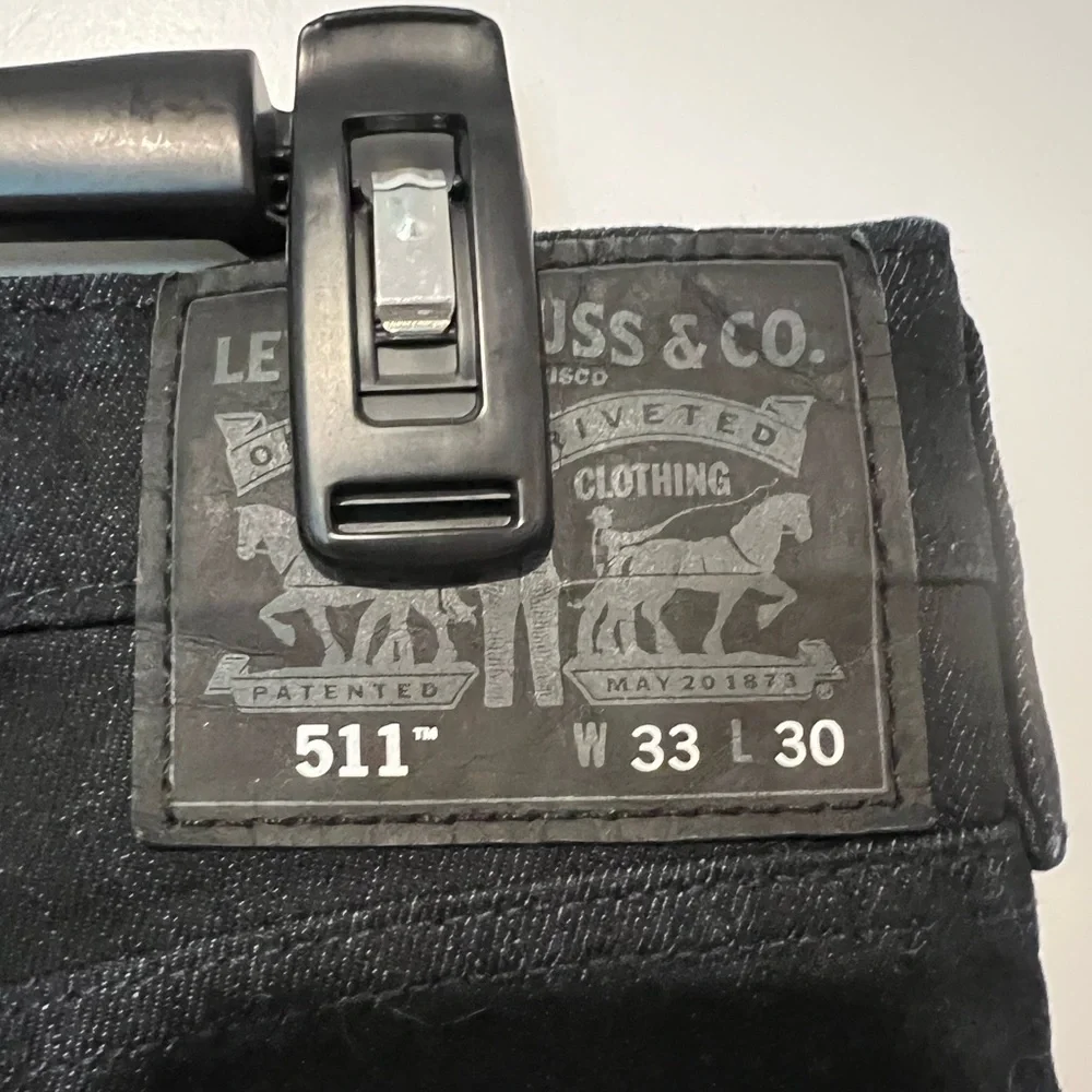 Levi's 511 Black Blue Jeans Size 33 x 30